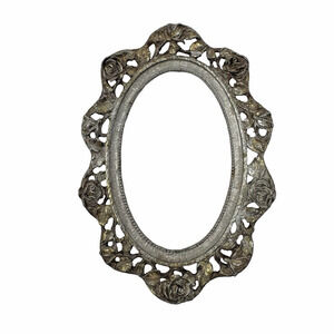 Vintage Matson 608 Ornate Gold Tone Oval Picture Frame Roses Hollywood Regency
